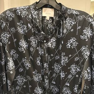 Cinq a sept size 4 maxi dress; buttons and tie front